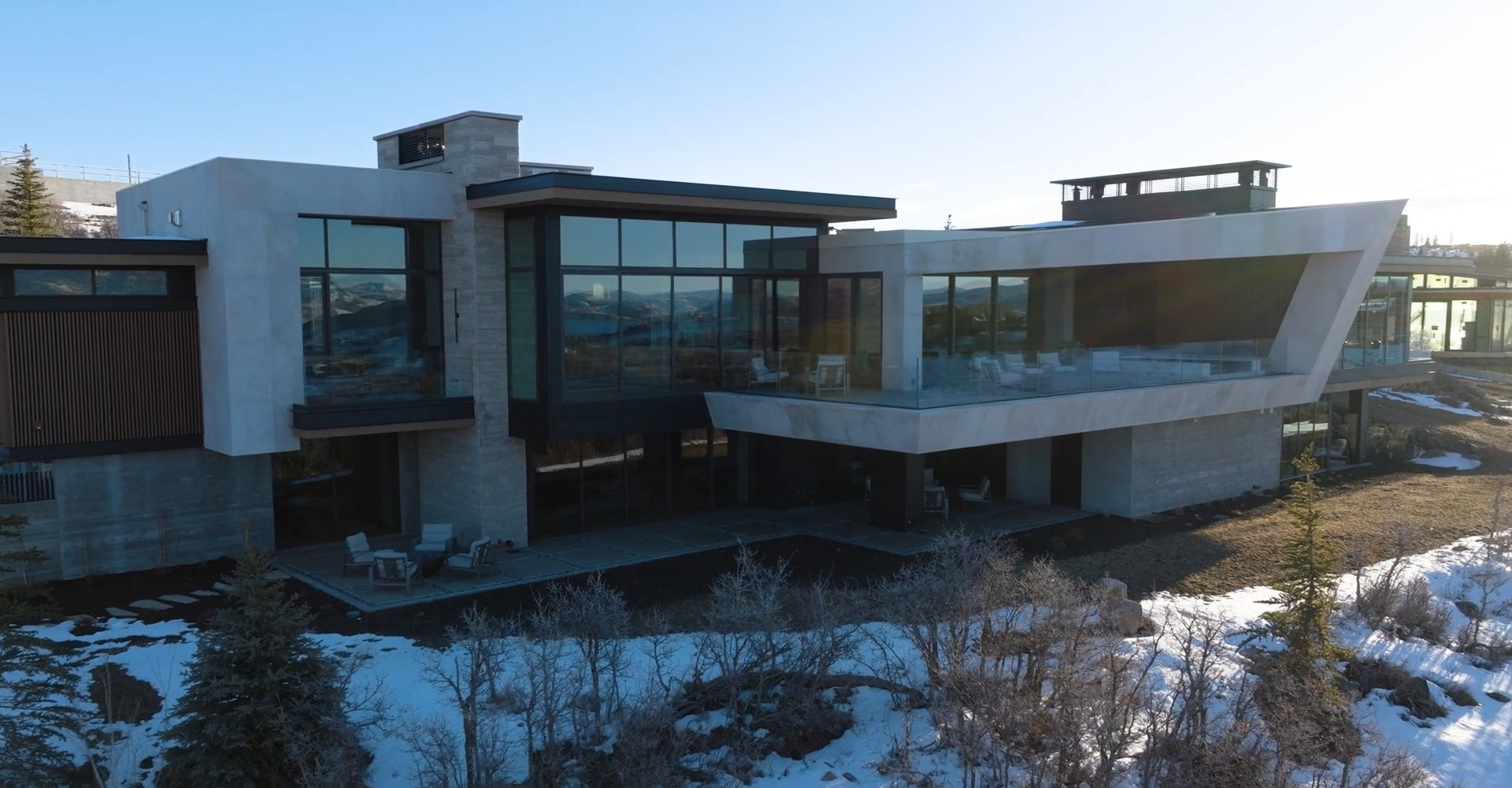 What_glass_is_best_for_thermal_break_aluminum_door