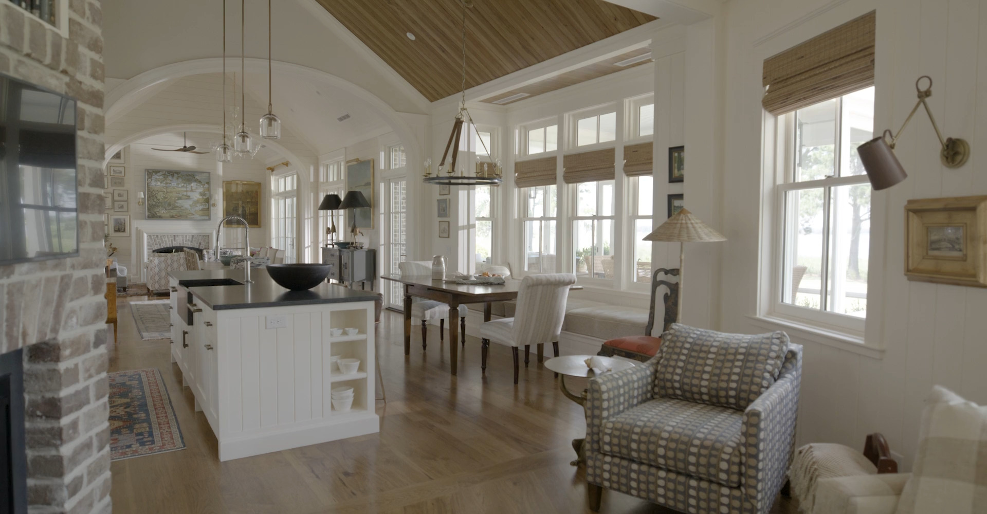 Modern aluminum glass doors and windows